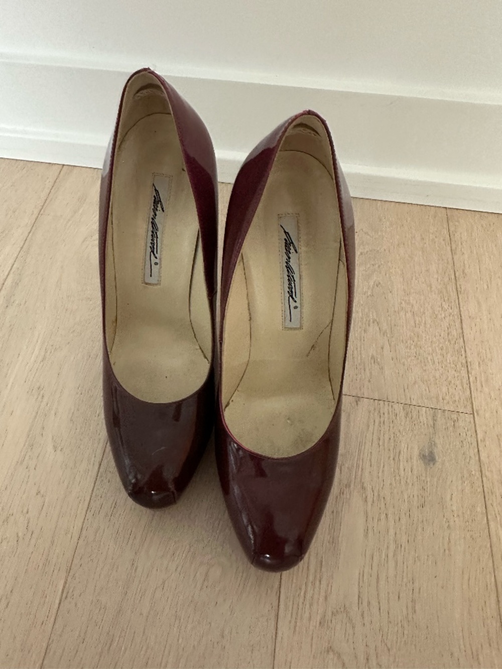 Brian Atwood Manic Pumps (Cranberry colour, size 38)